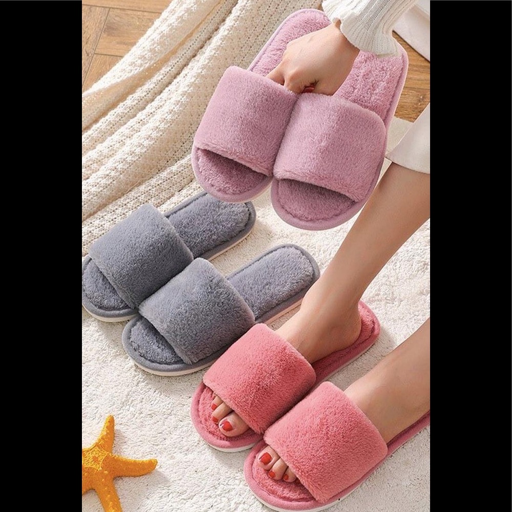 FUR SLIPPERS